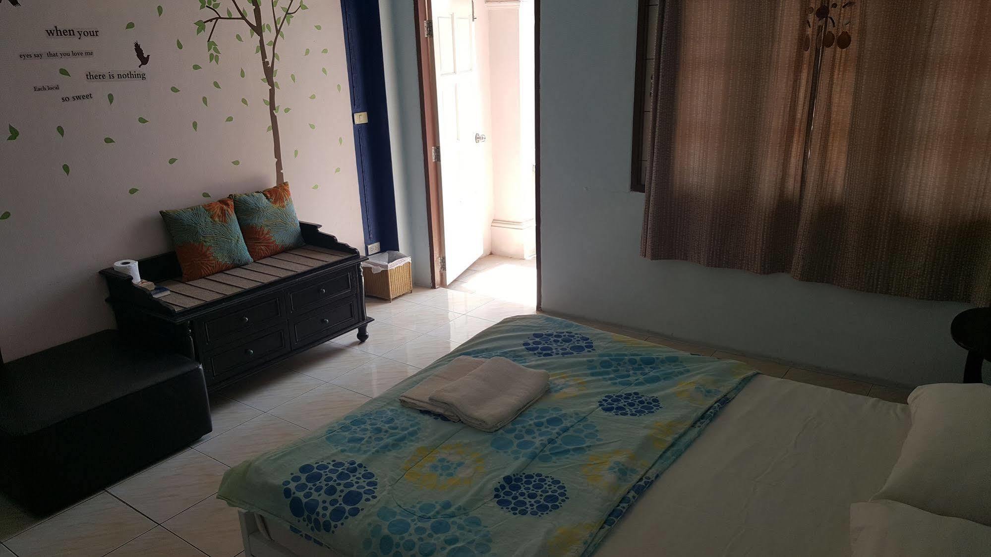 Phuket Blue Hostel מראה חיצוני תמונה